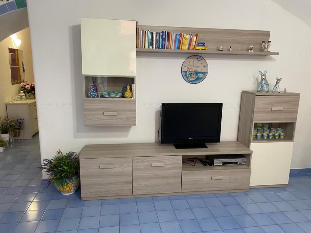 Casa Sissy Apartment Vietri Екстериор снимка