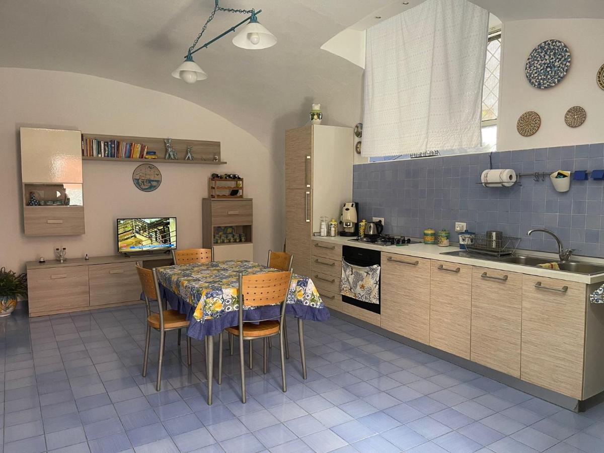 Casa Sissy Apartment Vietri Екстериор снимка